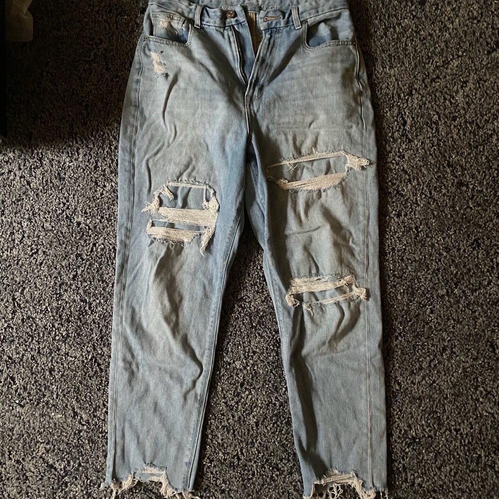 American Eagle Distressed Curvy Mom Jeans